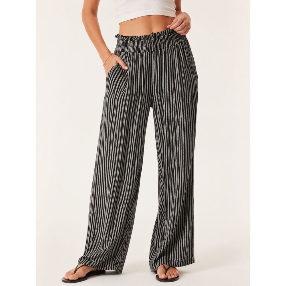 Jane & Delancey Women's 1X Wide Leg Palazzo Pants Black Gray Stripe Rayon Stripe